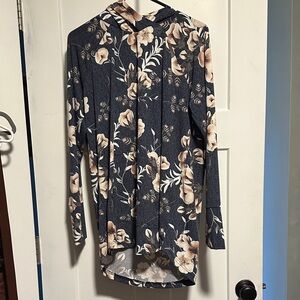 LuLaRoe Navy Floral Long Sleeve Top